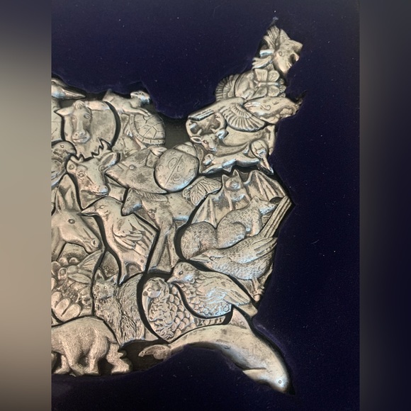 RARE & RETIRED - FRED SZATKOWSKI Pewter Cast USA 3D USA Animal Map - Picture 7 of 7